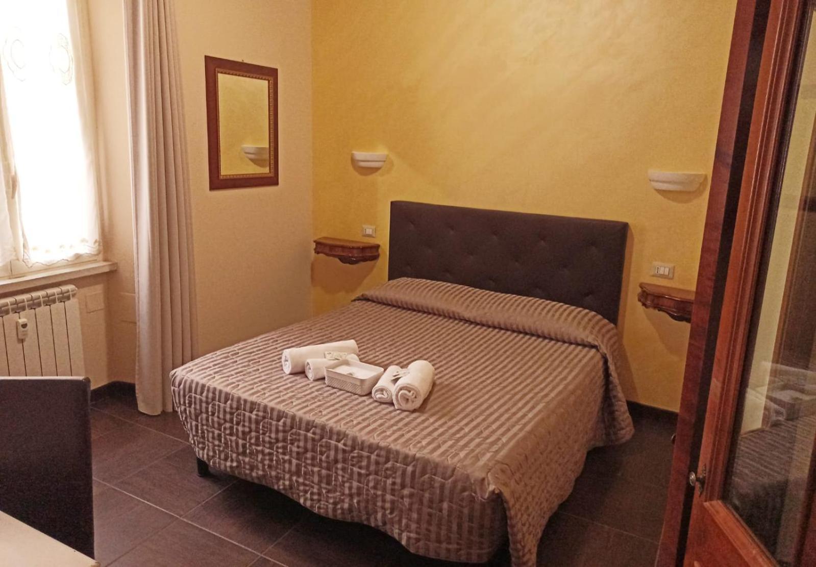 Bed and Breakfast Domina Popolo à Rome Extérieur photo